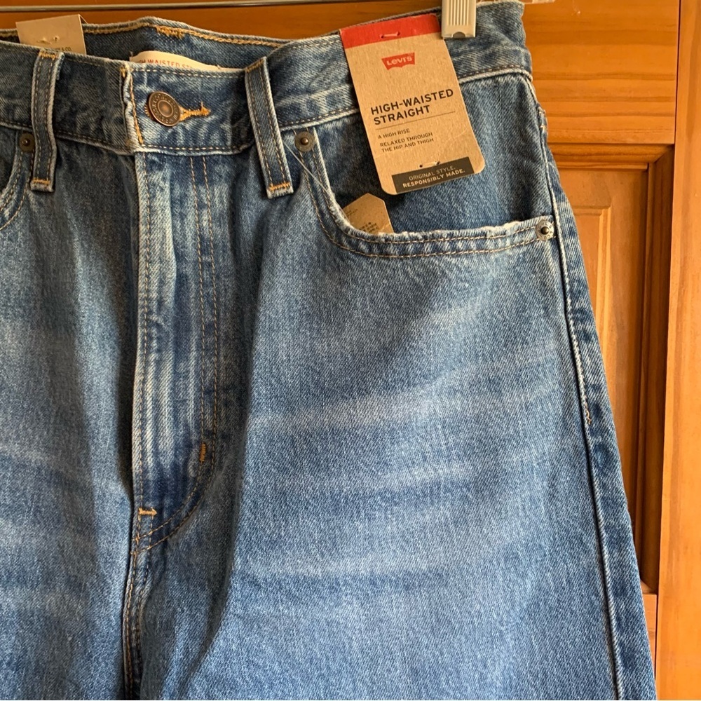 NWT LEVI’S JEANS HIGH RISE WIDE LEG STRAIGHT SIZE 30 - Picture 3 of 10
